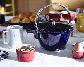 Zwilling 1.1 L Tea Pot  - Cherry