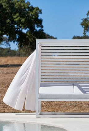 Gandia Blasco Elevated Daybed Fixed Slats