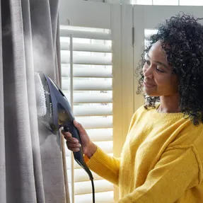 Russellhobbs Steam Genie 2 in 1 Handheld Clothes Steamer