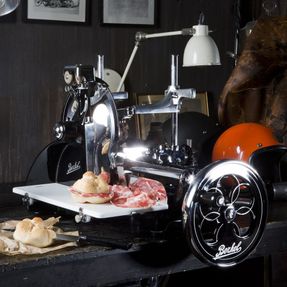 Berkel Flywheel Manual Slicer P15 Black Food Slicers