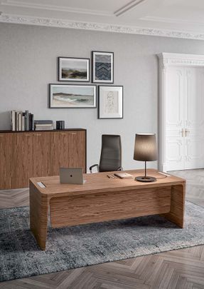 Quadrifoglio Group X10, Balance And Roundness Executive Desk