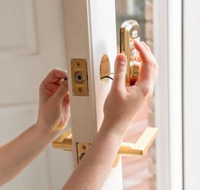 Kwikset 916 Smartcode Contemporary Electronic Deadbolt