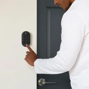 August Yale Approach™ Lock With Wi-fi + Keypad Touch
