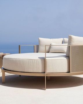 Serralunga Solanas Round Chill Bed