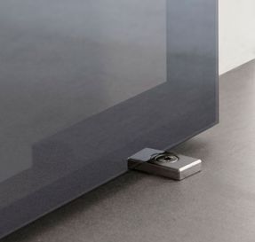 Viva Como Pivot Door