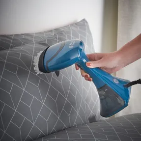 Russellhobbs Steam Genie Handheld Clothes Steamer