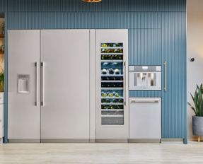 Thermador Freedom® Built-in Wine Cooler 24'' Panel Ready