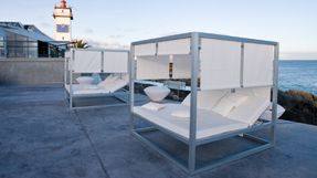 Gandia Blasco Elevated Daybed