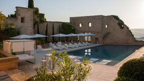 Gandia Blasco Elevated Daybed