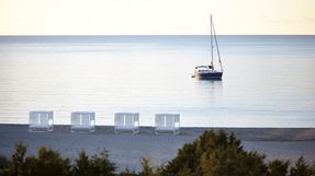 Gandia Blasco Elevated Daybed