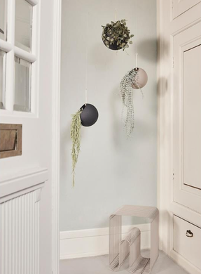 Aytm Globe Hanging Flowerpot
