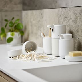 Zone Denmark Ume Toothbrush Mug