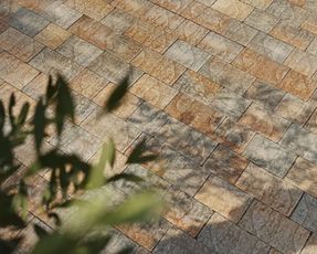 Favaro1 Borgo Antico Paving