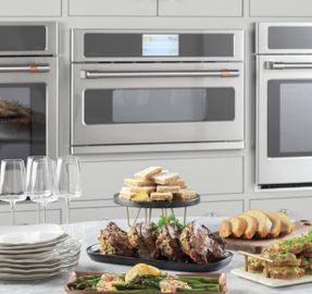 Cafe Café™ 27" Custom Speed Cook Oven With 120v Advantium® Technology