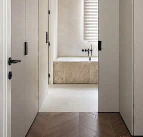 Groel Fila Door Handle Set On Round Rose