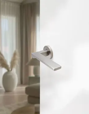 Groel Fila Door Handle Set On Round Rose