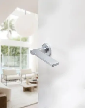 Groel Fila Door Handle Set On Round Rose