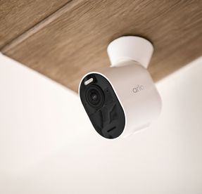 Arlo Ultra 2 Wireless Security Camera