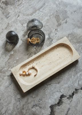 Aytm Regina Dish Travertine
