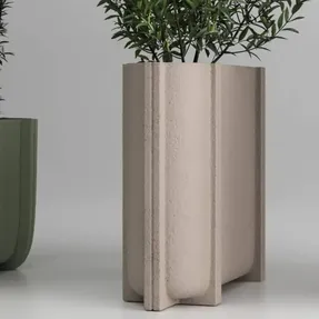 Serralunga Cassero Slim Planter