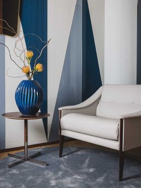 Poltrona Frau Shiwa Vase Collection