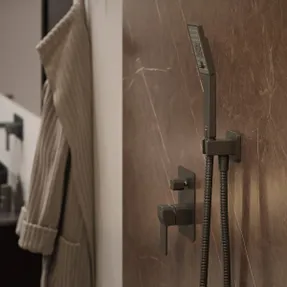 Omnires  Contour Shower System