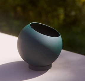 Aytm Globe Flowerpot