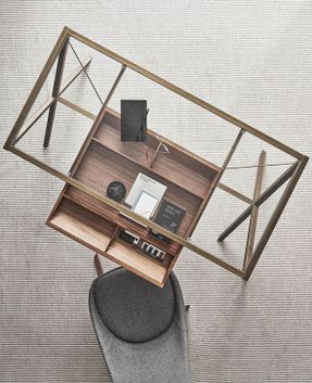 Porada Stylo Writing Desk