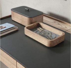 Porada Dafto Writing Desk