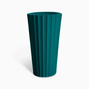 Serralunga Eufronio Planter