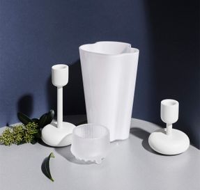 Iittala  Nappula Candleholder White Big And Small