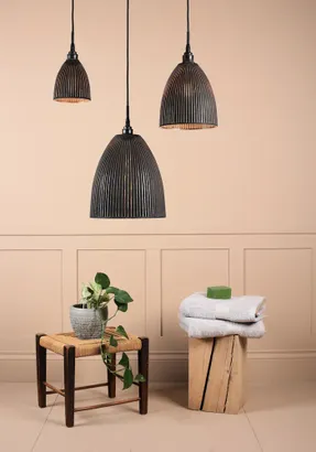 Thelightyard Bell 3 way black & gold leaf cluster bathroom pendant light ip44