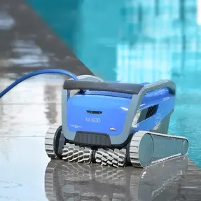 Maytronics Dolphin M600 Pool Cleaning