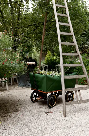 Tradewinds The Wagon Handcarts