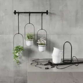 Umbra Triflora-hanging-planter