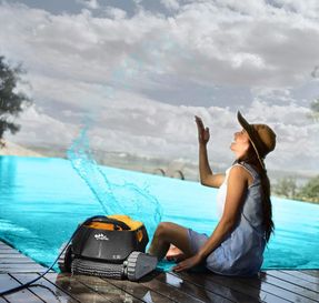 Maytronics Dolphin E30  Pool Cleaner