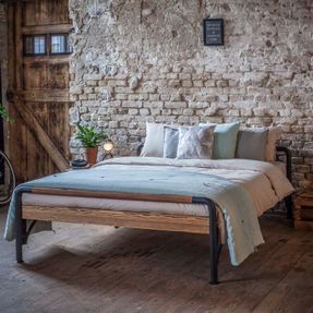 Noodles Baseline Bed