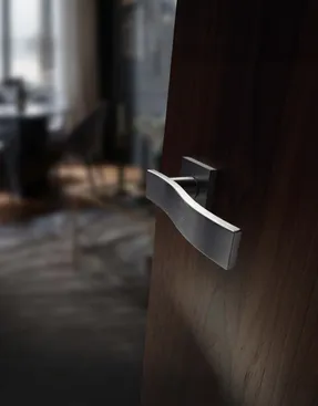Groel Swim Door Handle Set On Squared Rose