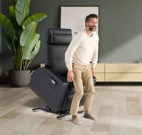 Human Touch Laevo Zg Chair With Lift Assist