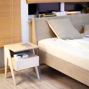 Radis Huh Night Table