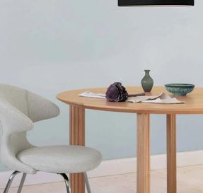 Umage Comfort Circle Dining Table
