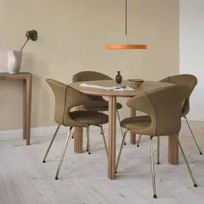 Umage Comfort Circle Dining Table