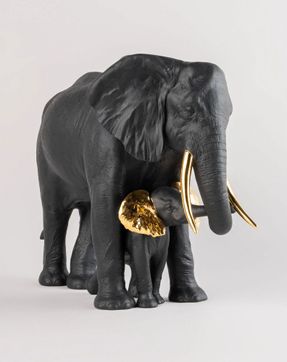 Lladro Leading The Way Sculpture - Black-Gold