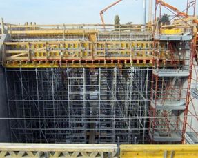 Condor Multicom Shoring Towers