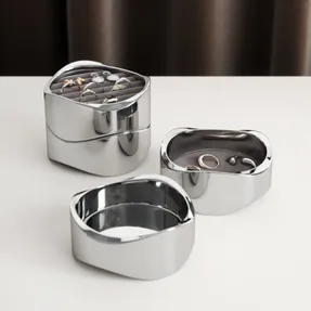 Umbra Wavy Jewelry Organizer