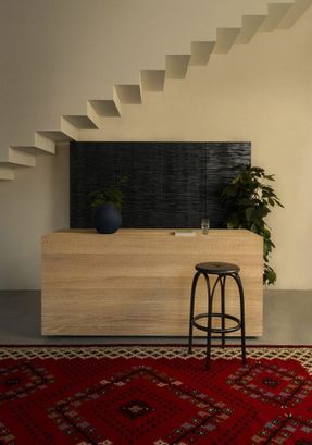 Zanat Kiam Cabinet