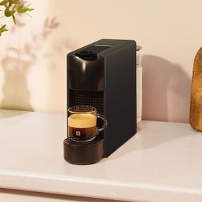 Nespresso Essenza Mini, Aeroccino & 4 Coffee Sleeves Combo