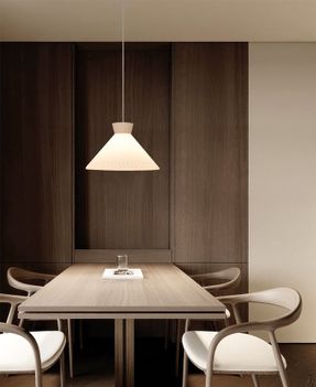 Rossinigroup Bea – Gold Wall Lamp/Plisse Satin