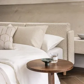 Case Linn Bed