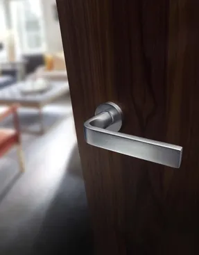 Groel Slim Door Handle Set On Round Rose